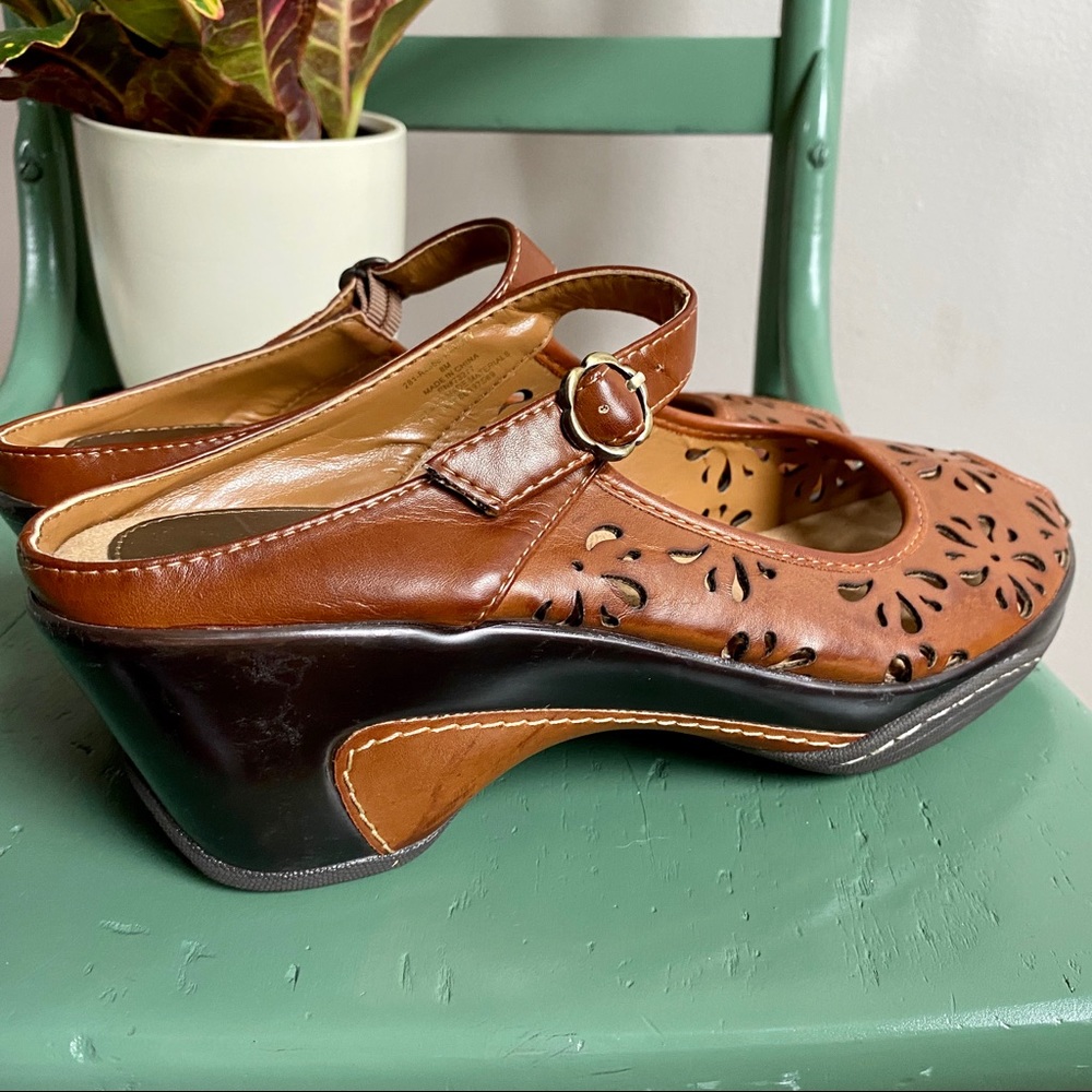Rialto Comfort Slip on Clogs 8M Brown Black